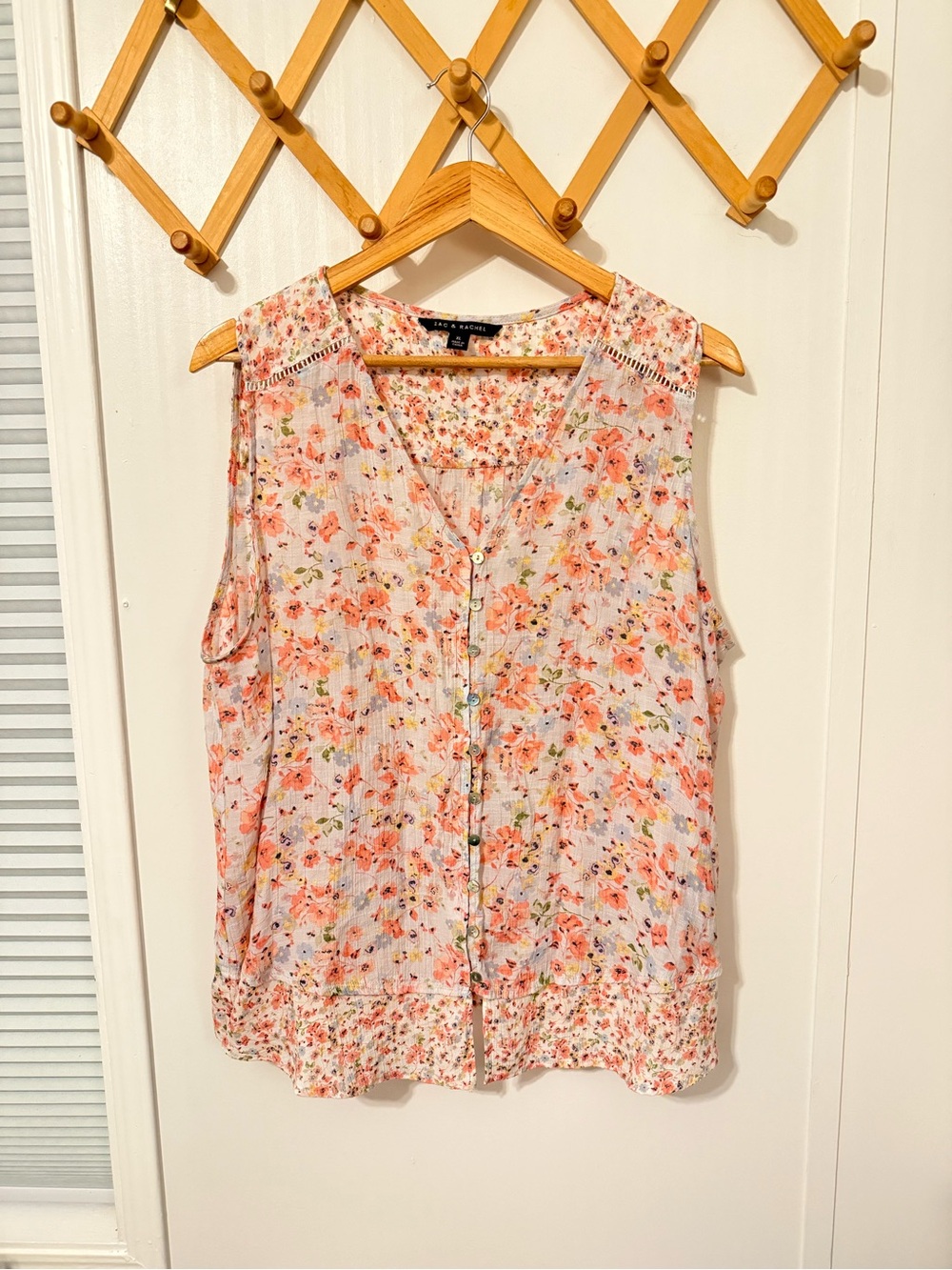Zac & Rachel Peach Floral Button-Front Camisole